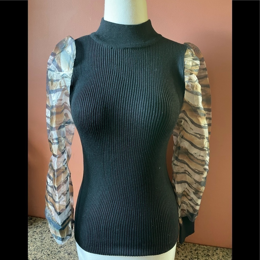New look knit  with the long sleeves see thru size XL